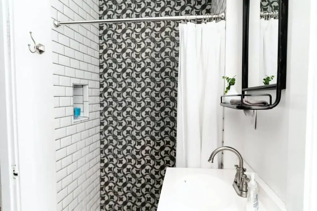 design bathroom tiles