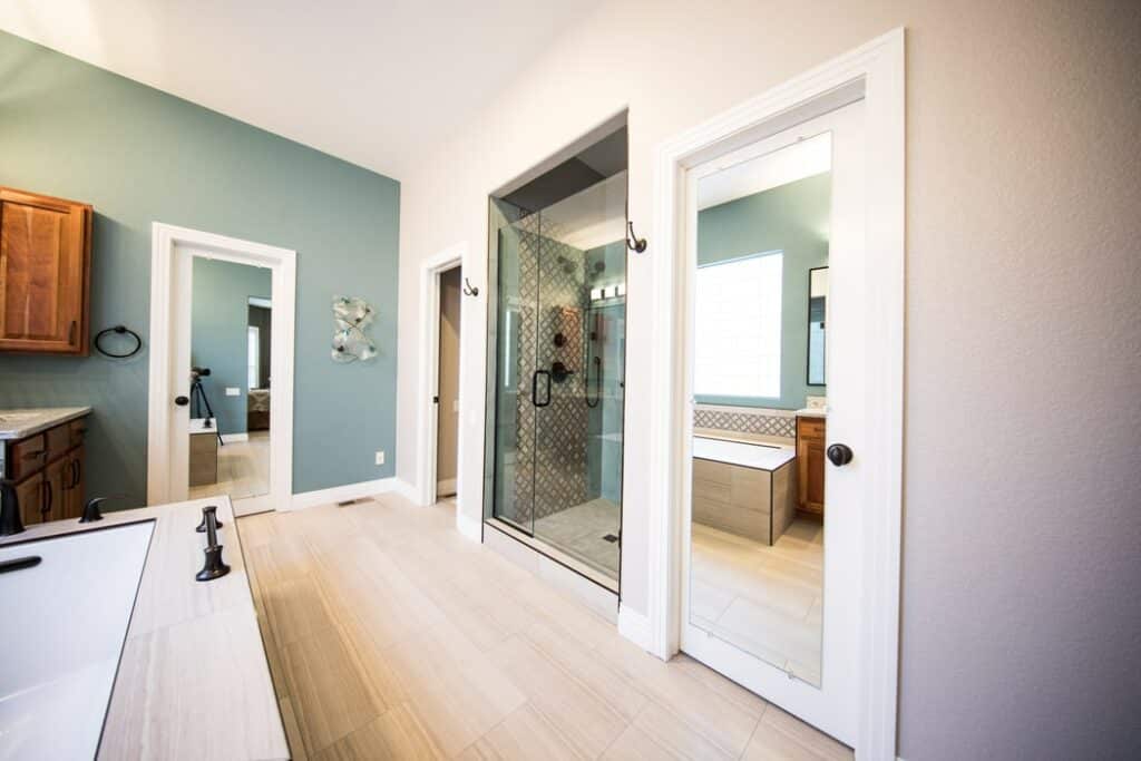 laminate bathroom flooring