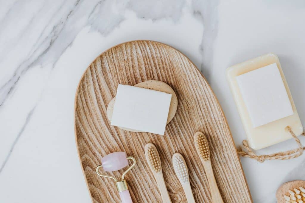 tray with bathroom accessories