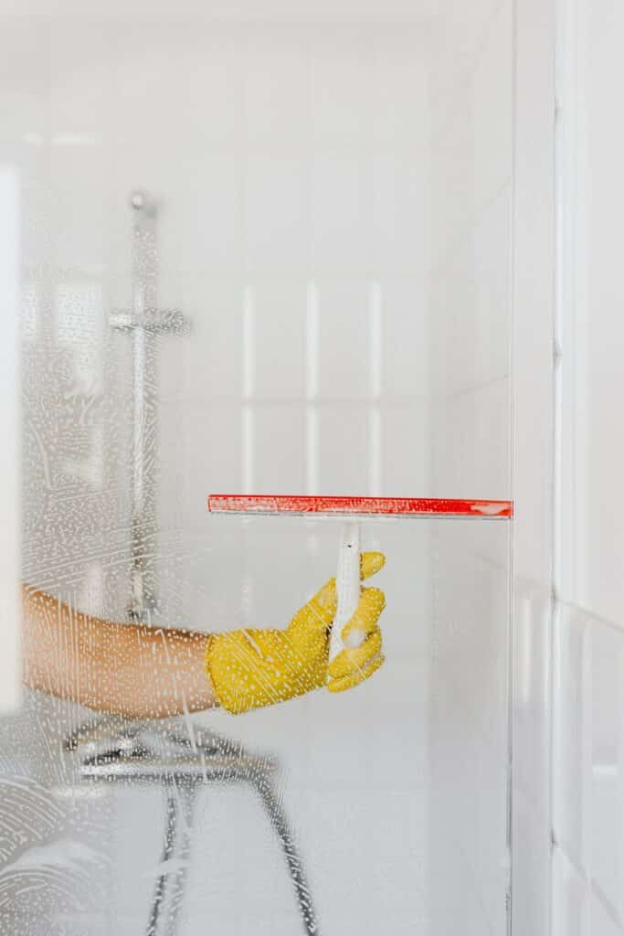 Glass door bathroom cleaning tips