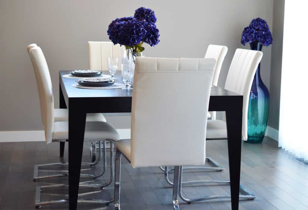 Outdated trends for dining room