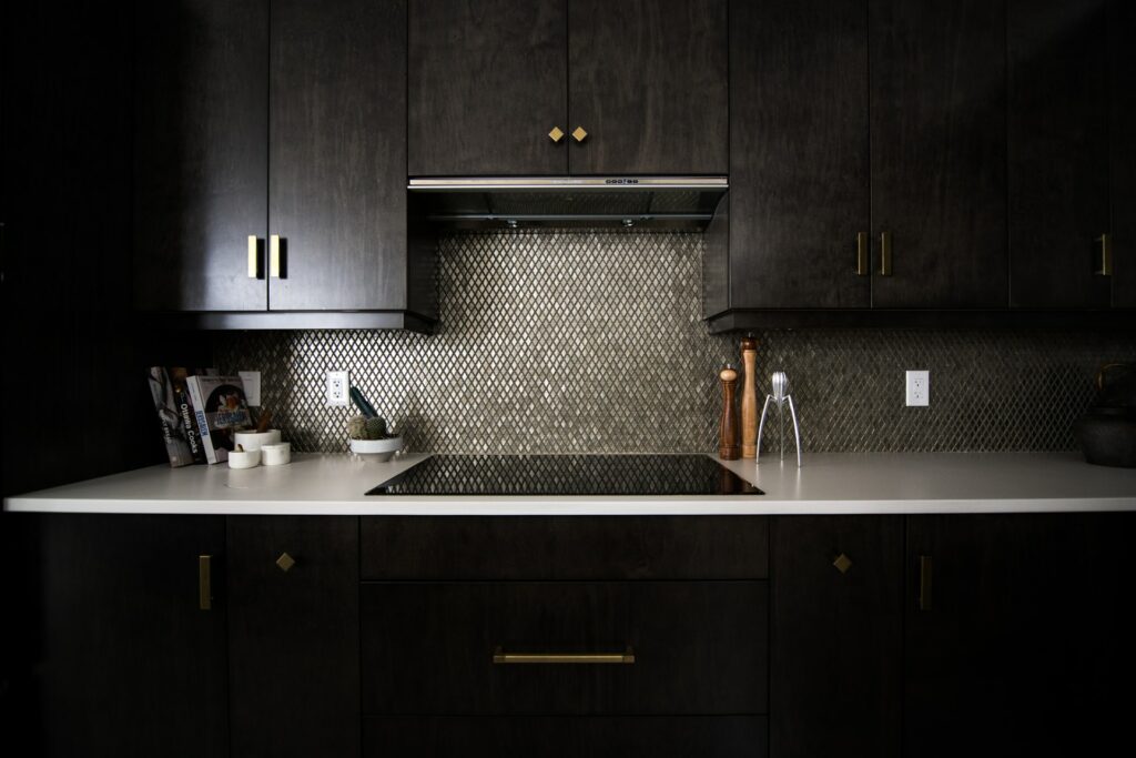 bold color kitchen backsplash mistakes