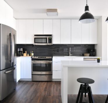 how to hire kitchen remodel contractor