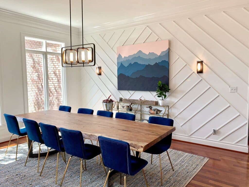 contrast colors dining room