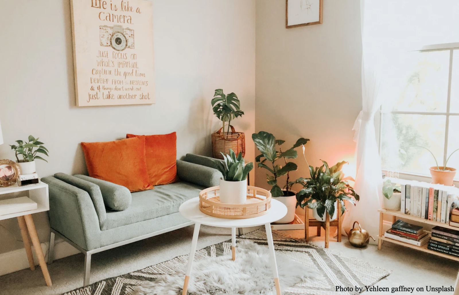 how to arrange furniture in a small living room