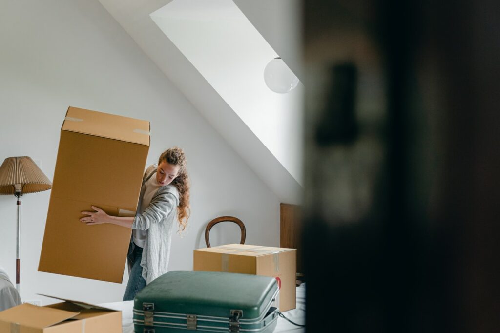 organize moving boxes