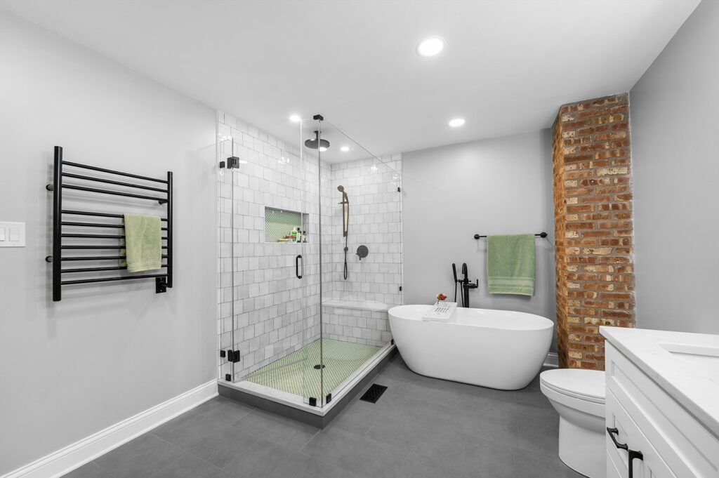 Bathroom remodeler in Glenview, 4Ever Remodeling