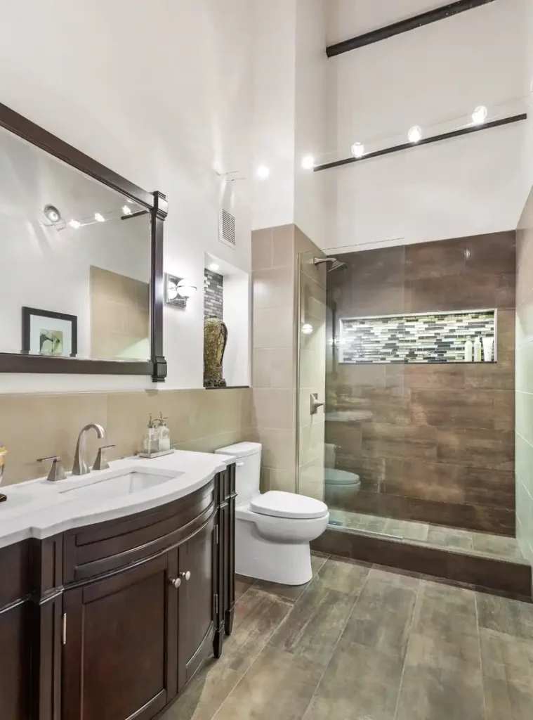 Bathroom remodeling in SKokie, Airoom Architects, Builders, and Remodelers 