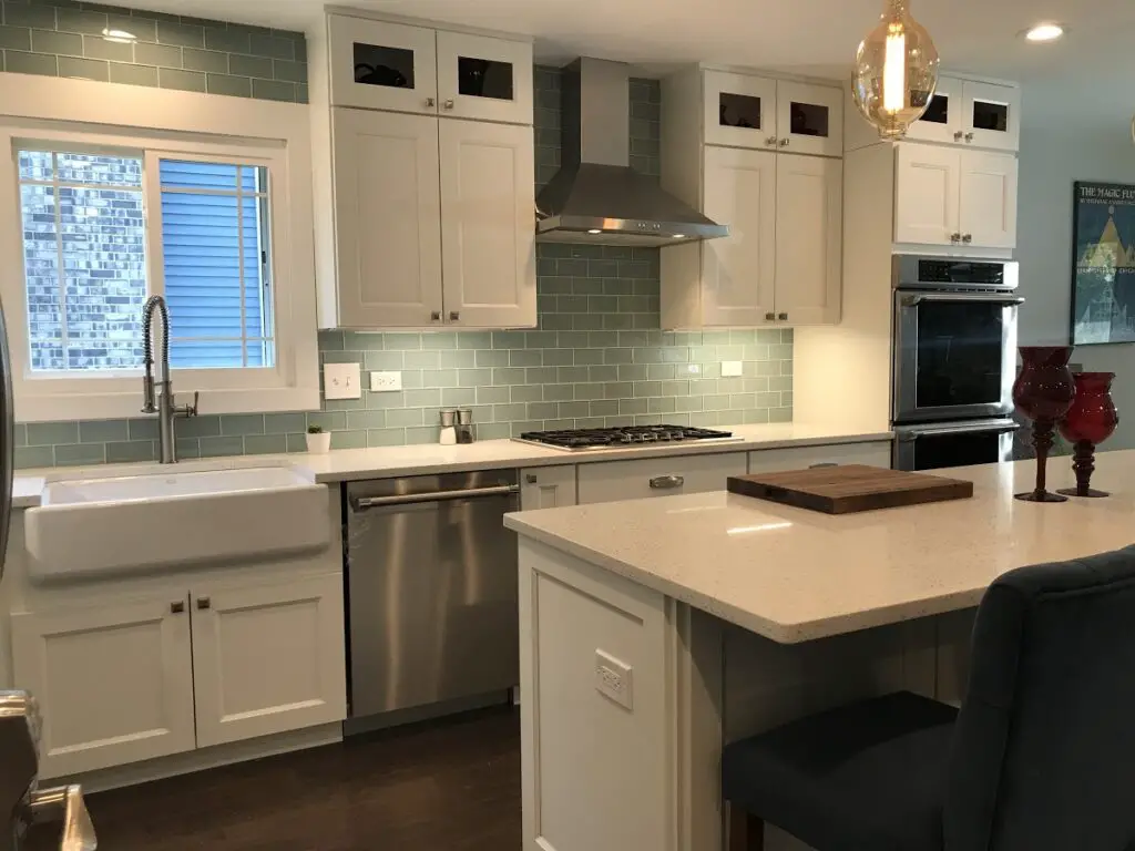 Kitchen remodeling in Bolingbrook, Capital Renovation & Construction