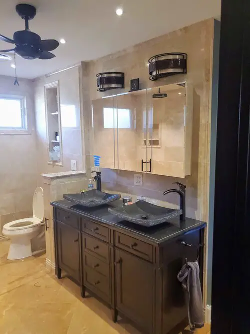Bathroom remodeler in Bolingbrook, High Quality Painting