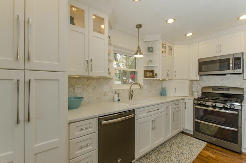 Kitchen Remodeler in Normal, Menold Construction