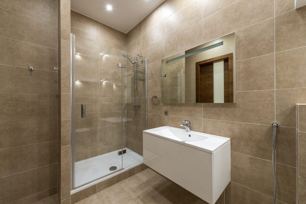 Bathroom remodeler in Skokie, NEWLOOK Home Remodeling 