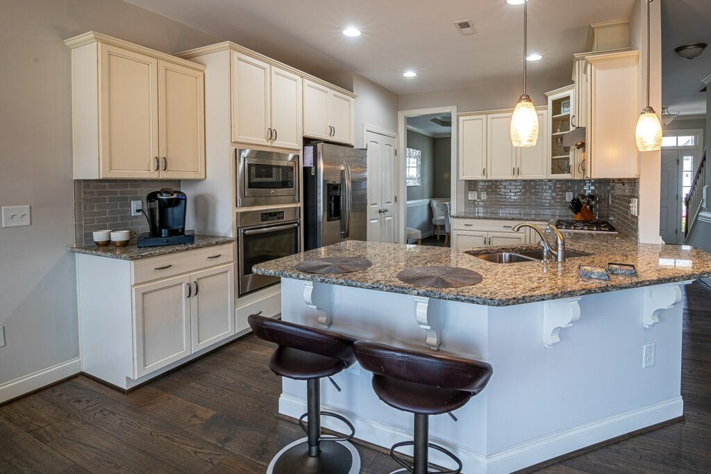 Kitchen remodeler in Glenview, PRUSAK Remodeling Contractors