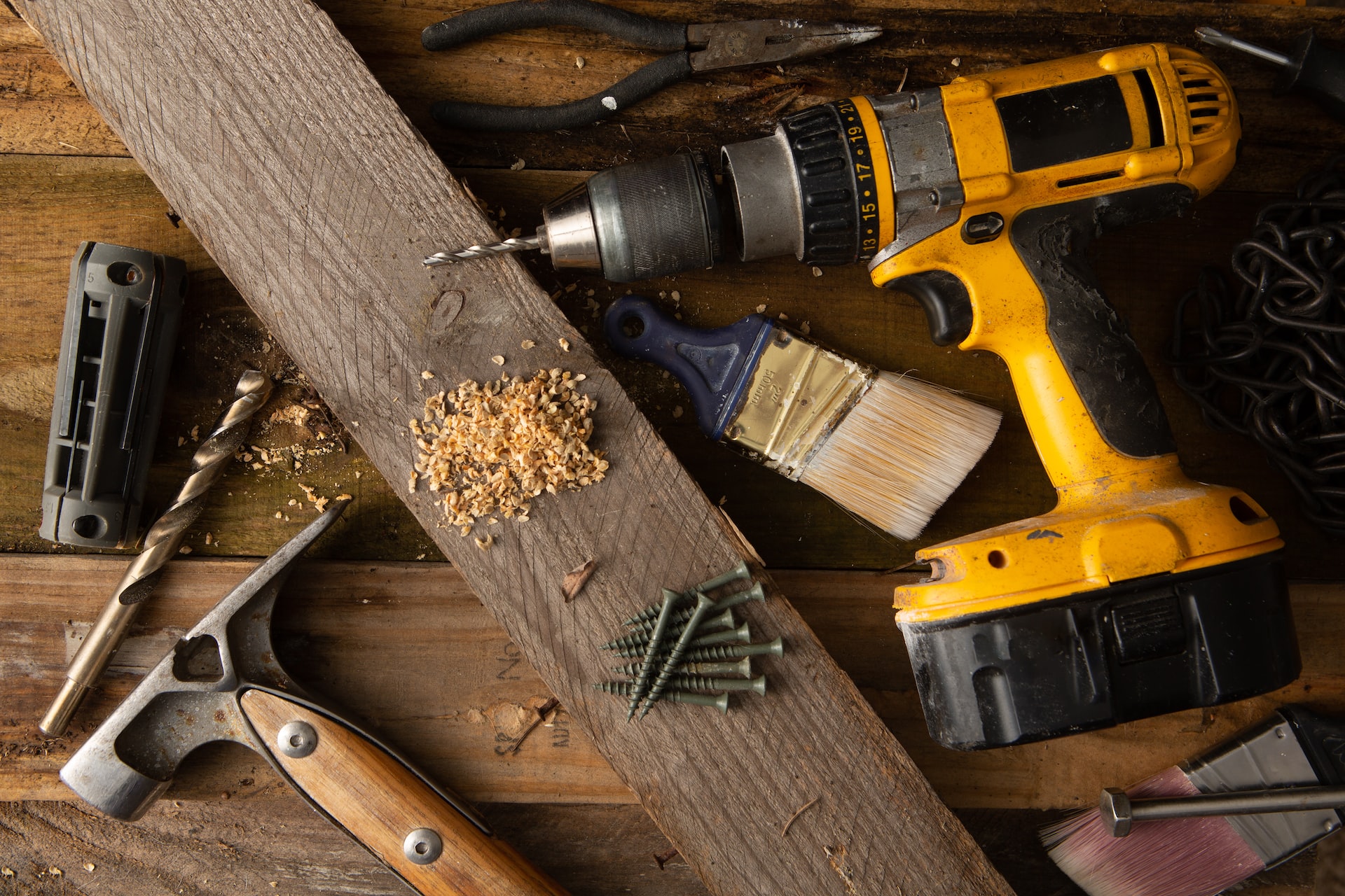 how to hire a general contractor