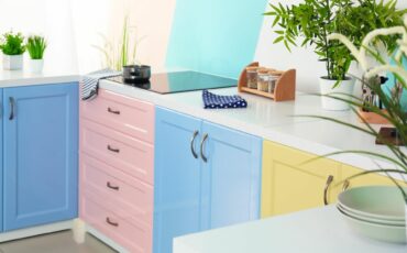 Best and Worst Kitchen Color Schemes [2022 Edition]