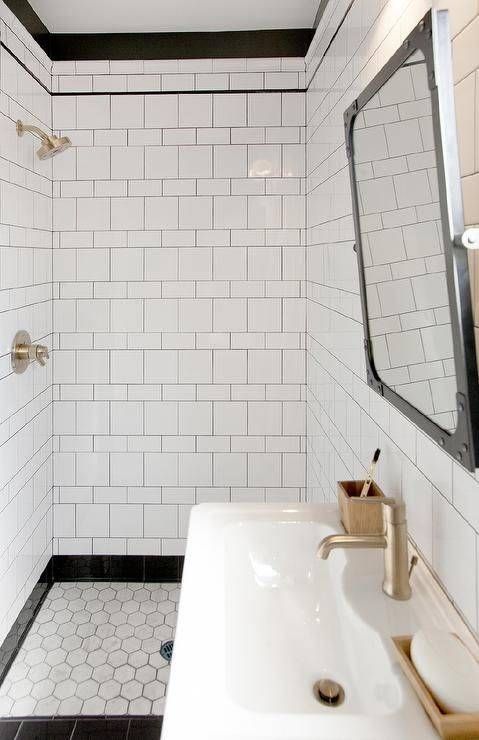 alternating vertical tile pattern