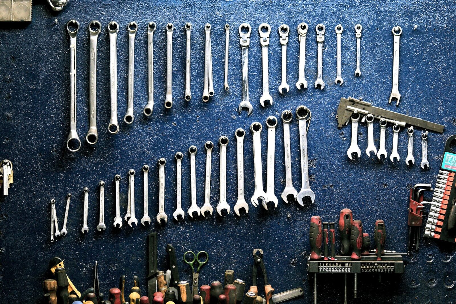 organize garage