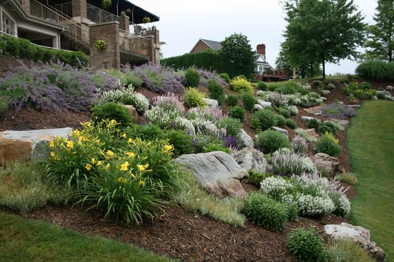 front yard landscaping ideas with rocks and mulch