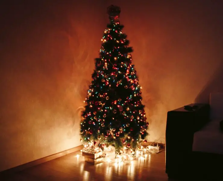 how to store artificial christmas tree