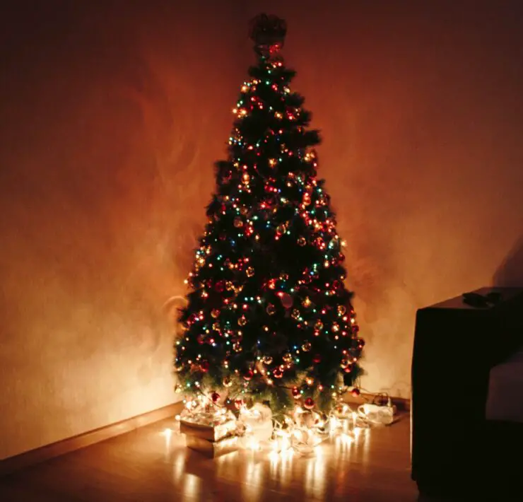 how to store artificial christmas tree