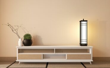 How to Decorate A Console Table?