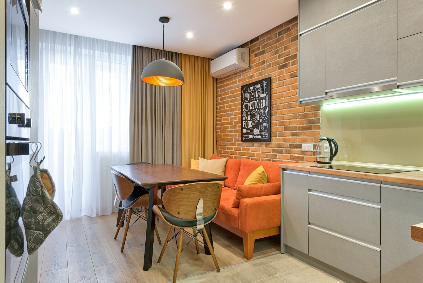 Studio Apartment Kitchen 1600x1073 
