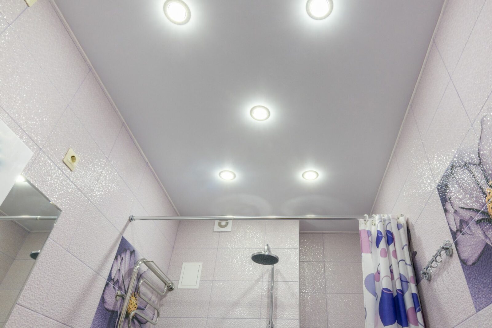 Small Bathroom Ceiling Ideas Tips For