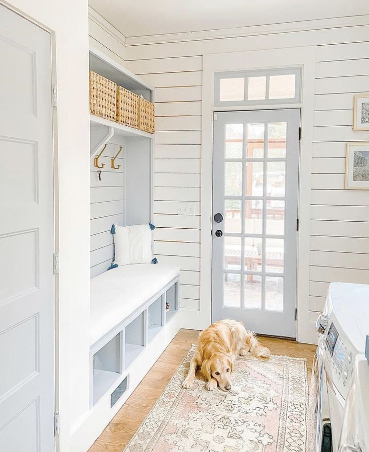 mudroom laundry room