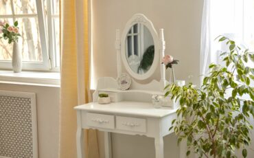 Top 5 Bathroom Makeup Vanity Decor Ideas