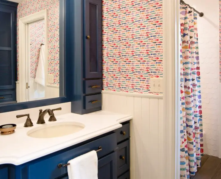 what color walls with navy blue vanity