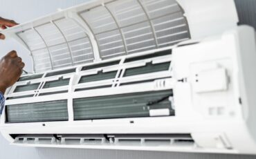 How to Remove Musty Smell from Window Air Conditioner? A Comprehensive Guide