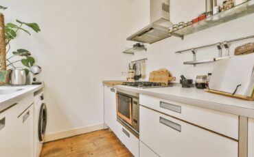 average cost of small kitchen remodel