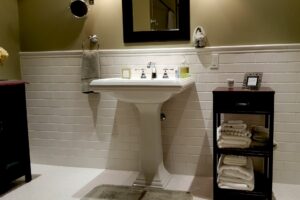 powder room pedestal sink