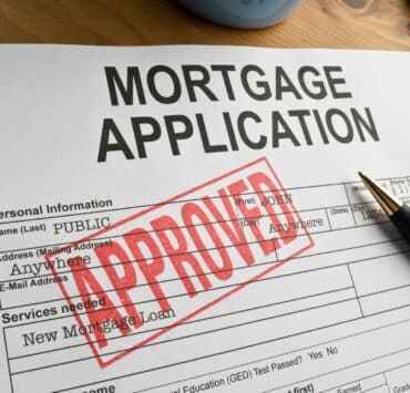 Mortgage applications hit lowest