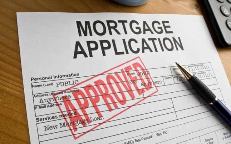 Mortgage applications hit lowest