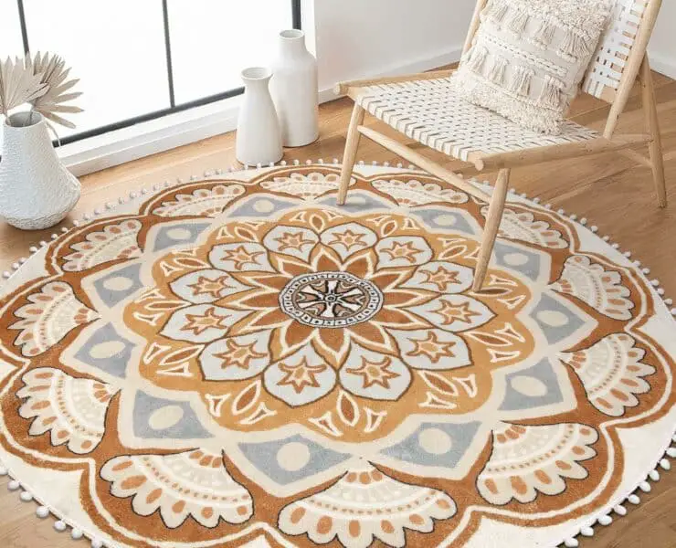 round rug in living room