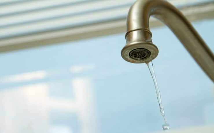 how to fix a leaky bathroom faucet