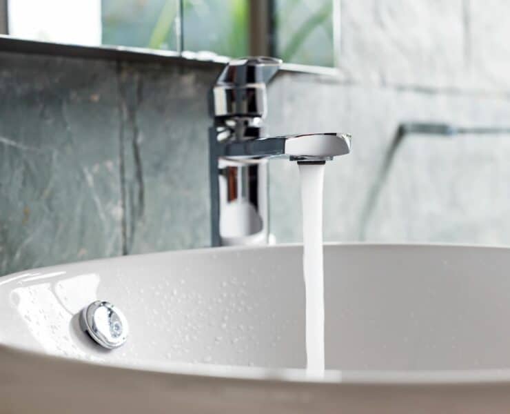 how to replace bathroom faucet