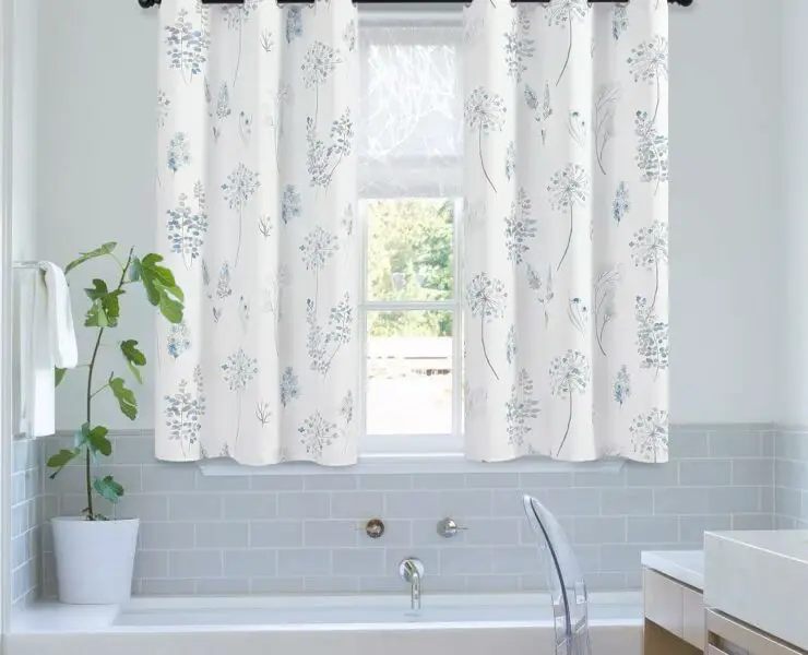 bathroom window curtains