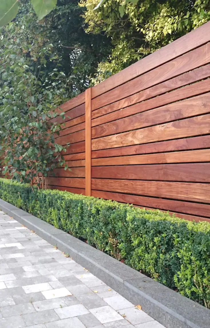 horizontal privacy fence