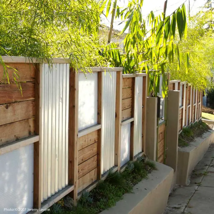how to frame corrugated metal fence