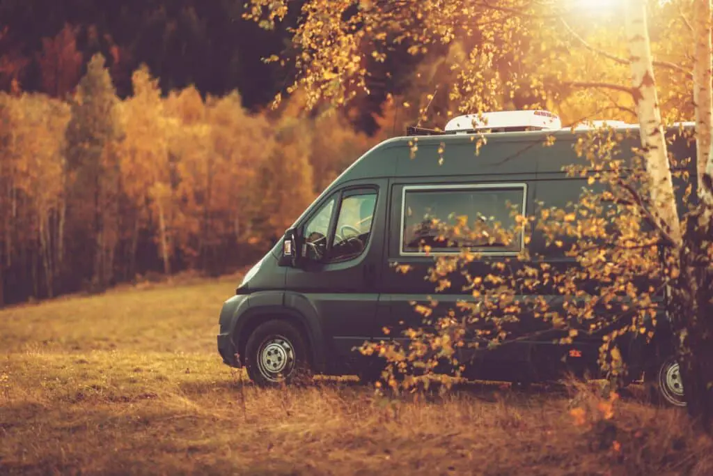 millennials living in vans