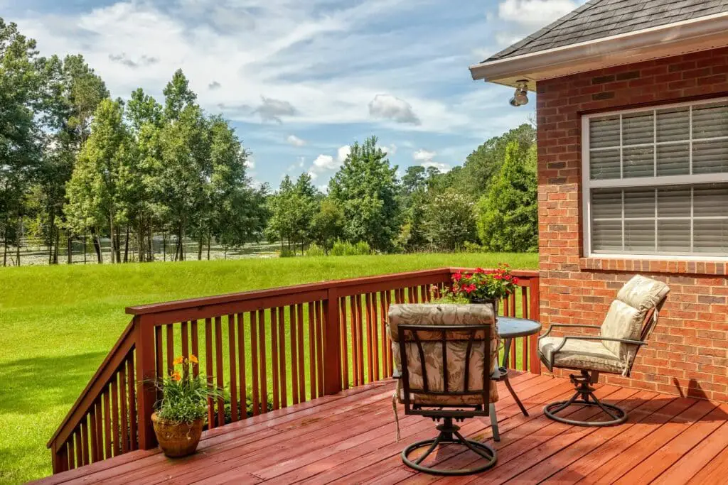 deck remodeling cost